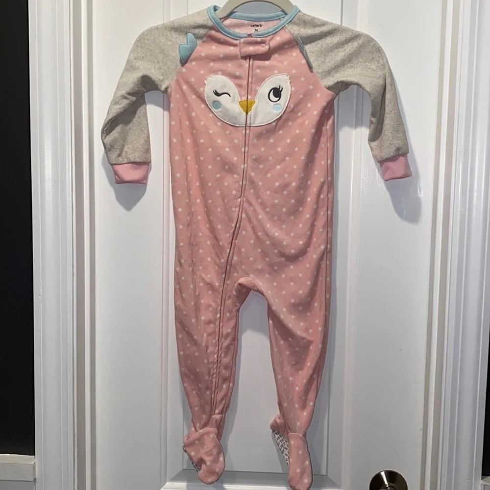 Nwot Carter’s zip Footie size 2T